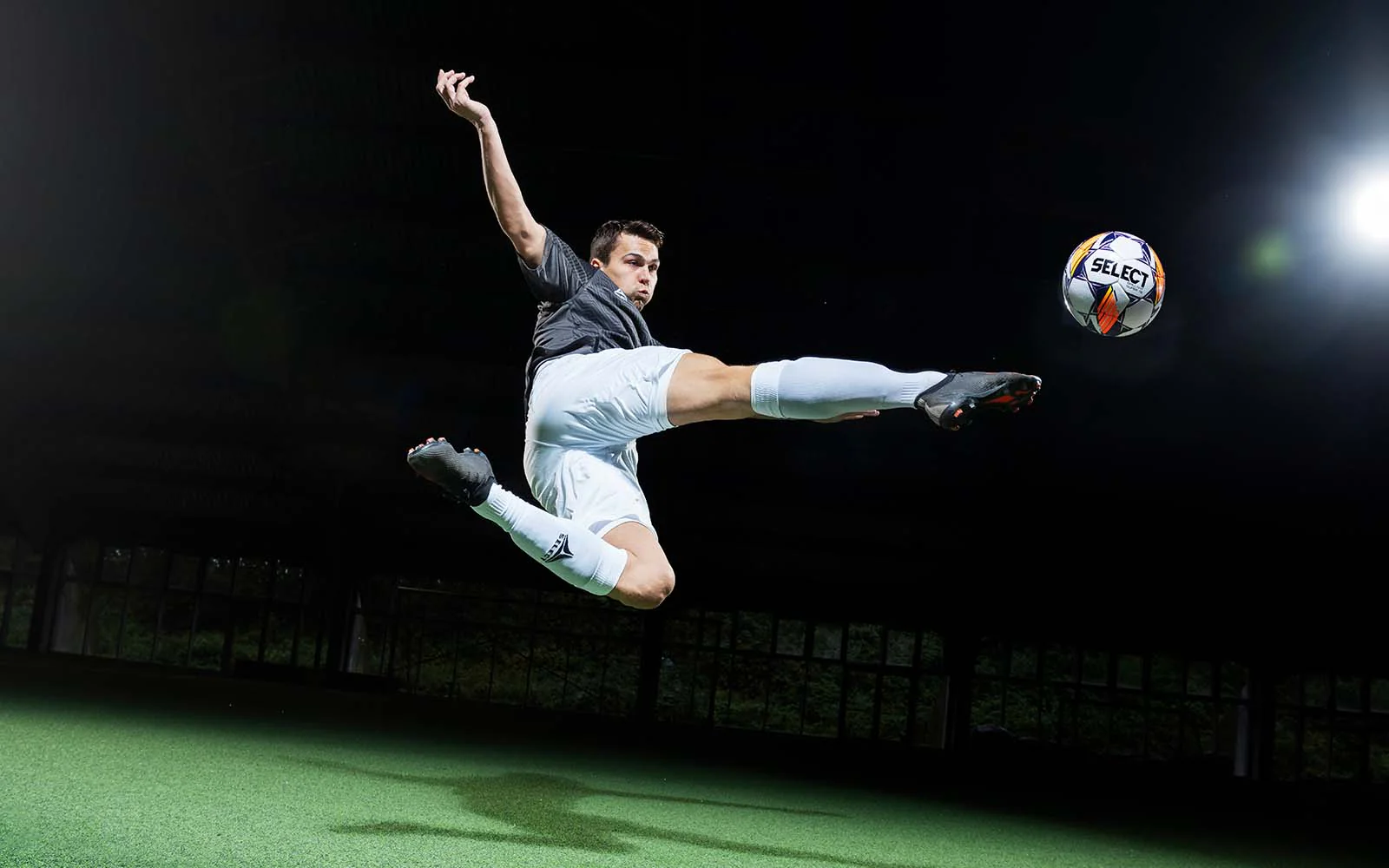 一些本地企 一些本地企